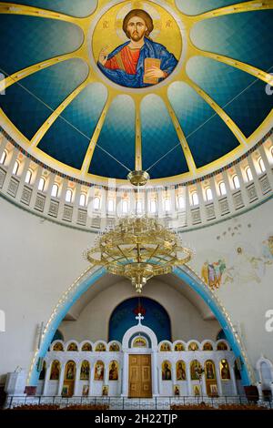 Intérieur avec dôme, Cathédrale orthodoxe de la Résurrection, Tirana, Cathédrale de la Résurrection du Christ, Katedralja e Ringjalljes se Krishtit Banque D'Images