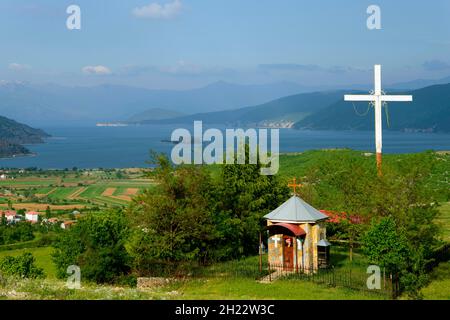 Petite chapelle, Pustec, Grand lac Prespa, parc national de Prespa, Liqenas,Liqenasi, Albanie Banque D'Images