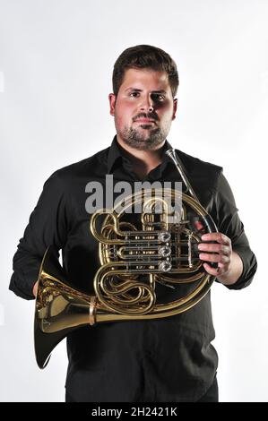 Musicien professionnel, joue de la musique jazz sur saxophone. Banque D'Images