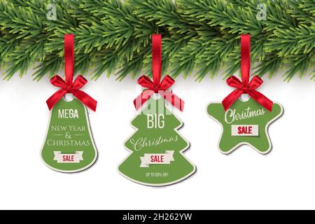 Jouets de Noël tenant sur sapin avec texte de vente illustrations réalistes ensemble.Décorations de vacances d'hiver.Étiquettes vierges pour la nouvelle année, étiquettes avec rubans p Illustration de Vecteur