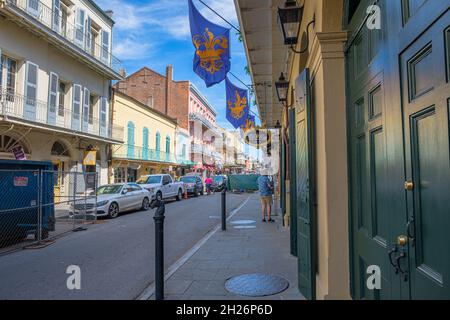 LA NOUVELLE-ORLÉANS, LA, États-Unis - 16 OCTOBRE 2021 : célèbre magasin d'antiquités M.S. Rau sur la rue Royal dans le quartier français Banque D'Images