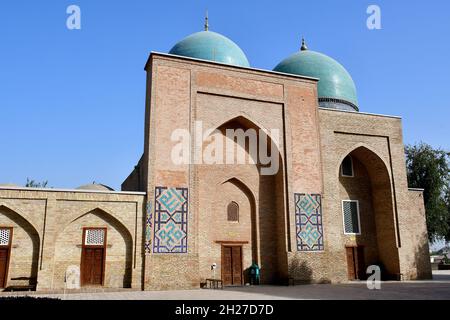 Gumbazi Saidon et Sheikh Shamsiddin Kulol Mausoleums, complexe Dorut Tilovat, Shahrisabz, région de Qashqadaryo, Ouzbékistan,Asie centrale Banque D'Images