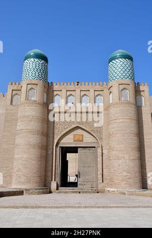 Forteresse Kunya-Ark (à l'origine du XIIe siècle, puis s'étend du XVIIe siècle), Itchan Kala, Ichan-Qаl'а, Khiva, région de Xorazm,Ouzbékistan, Asie centrale Banque D'Images