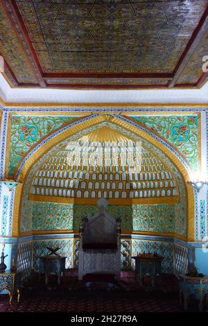 salle du trône, forteresse Kunya-Ark (à l'origine du XIIe siècle, puis agrandi du XVIIe siècle), Itchan Kala, Ichan-Qаl'а, Khiva, région de Xorazm,Ouzbékistan Banque D'Images