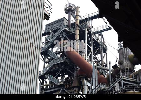 Landschaftspark Duisburg-Nord rund um ein stillgelgtes Stahlwerk, Deutschland - Parc paysager Duisburg-Nord autour d'une aciérie désaffectée, germe Banque D'Images