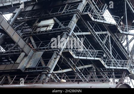 Landschaftspark Duisburg-Nord rund um ein stillgelgtes Stahlwerk, Deutschland - Parc paysager Duisburg-Nord autour d'une aciérie désaffectée, germe Banque D'Images