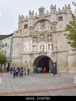 Burgos, Espagne - 16 octobre 2021 : l'arche de Santa Maria (Arco de Santa Maria) à Burgos, Espagne Banque D'Images