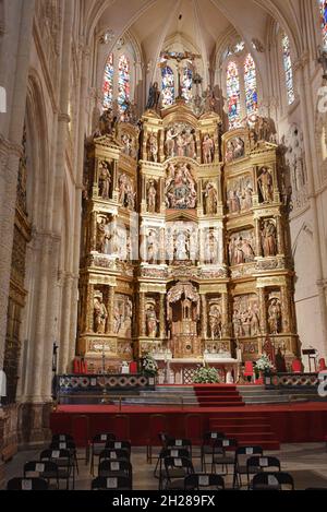 Burgos, Espagne - 16 octobre 2021 : autel principal de la cathédrale de Santa Maria, Burgos, Castille et Léon Banque D'Images