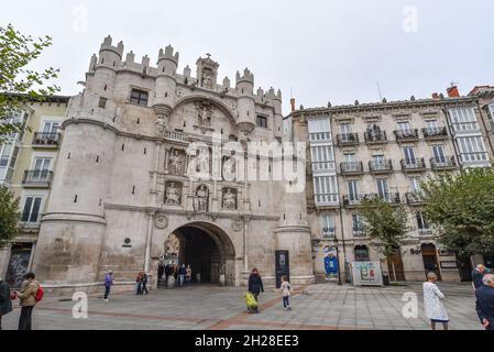 Burgos, Espagne - 16 octobre 2021 : l'arche de Santa Maria (Arco de Santa Maria) à Burgos, Espagne Banque D'Images