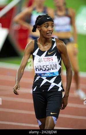 Sifan Hassan en compétition dans le 1500m lors de la finale de la Ligue de diamants Wanda au stade Letzigrund. Banque D'Images