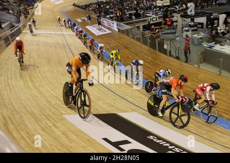 Roubaix, France, 20/10/2021, finale de course femmes Scratch lors des Championnats du monde de cyclisme sur piste Tissot UCI 2021 le 20 octobre 2021 au vélodrome de Stab à Roubaix, France - photo: Laurent Sanson/DPPI/LiveMedia Banque D'Images