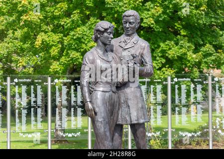 Rose de la statue de Tralee dans Rose Garden, Parc de la ville de Tralee, Tralee (Tra Li), Comté de Kerry, République d'Irlande Banque D'Images