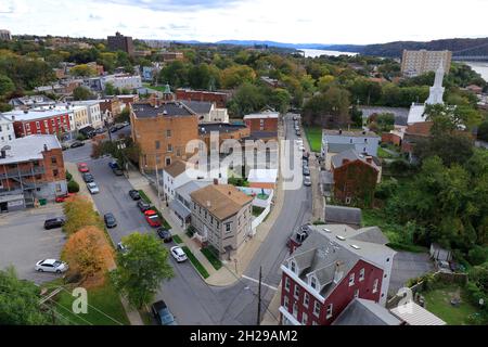 Vue aérienne de la ville de Poughkeepsie depuis la passerelle au-dessus de la passerelle Hudson Footbridge.Poughkeepsie.New York.USA Banque D'Images