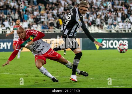 Rio de Janeiro, Brésil.20 octobre 2021.SC tenu au stade Nilton Santos pour le 31e tour du championnat brésilien de série B, ce mercredi (20e), à Rio de Janeiro, RJ.Credit: Celso Pupo/FotoArena/Alamy Live News Banque D'Images