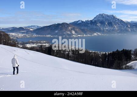 Traunstein und Traunsee im Winter, Österreich, Europa - Traunstein et Traunsee en hiver, Autriche, Europe Banque D'Images