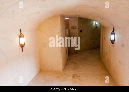 Couloir dans le château de Jabrin, Oman Banque D'Images