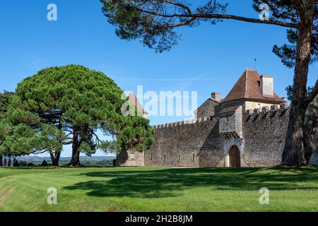 Le Château d'Yquem à Sauternes est l'un des domaines viticoles les plus exquis au monde... et les plus chers... pour la France Banque D'Images