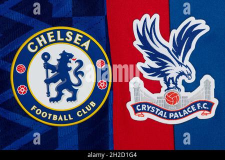 Gros plan sur l'écusson du club de Chelsea et Crystal Palace. Banque D'Images