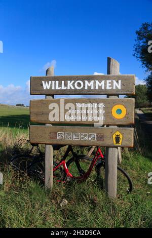 Panneau du parc national, Grieben, île de Hiddensee, Mer Baltique, Mecklenburg-Pomerania,Allemagne, Europe Banque D'Images