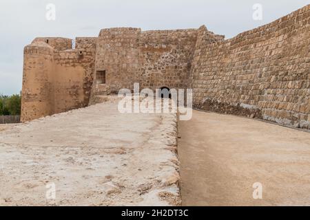 Fortification des murs de Bahreïn fort QAl'at al-Bahrain à Bahreïn Banque D'Images