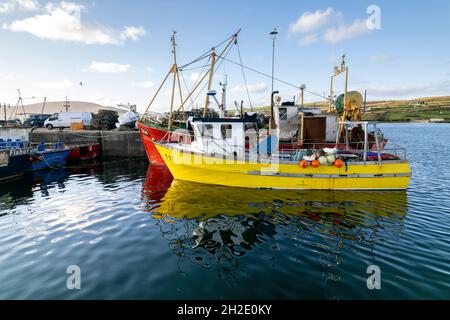 Bateaux de pêche dans le port de Portmagee, comté de Kerry, Irlande Banque D'Images