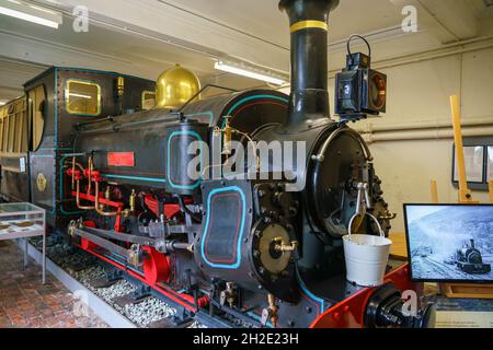 Charles, un moteur de locomotive industrielle exposé au musée du château de Penrhyn, Bangor Wales UK Banque D'Images