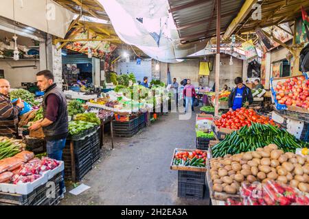 AMMAN, JORDANIE - 31 MARS 2017 : marché des fruits et légumes à Amman, Jordanie Banque D'Images