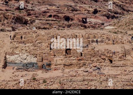 PETRA, JORDANIE - 24 MARS 2017 : ruines du grand temple dans la ville antique de Petra, Jordanie Banque D'Images