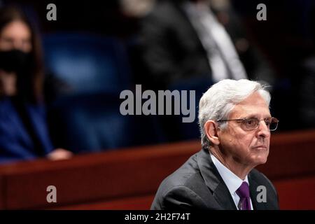 Washington, Vereinigte Staaten.21 octobre 2021.Le procureur général Merrick Garland témoigne lors d'une audience de surveillance de la Commission judiciaire de la Chambre des communes du ministère de la Justice le jeudi 21 octobre 2021 à Capitol Hill à Washington, DC/dpa/Alay Live News Banque D'Images