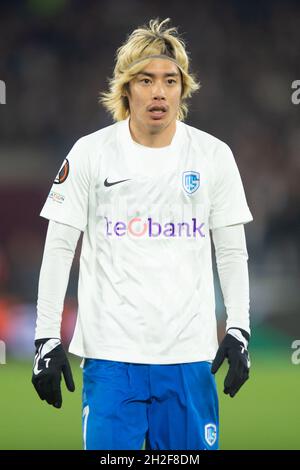 Londres, Royaume-Uni.21 octobre 2021.Junya Ito de KRC Genk lors du match de l'UEFA Europa League entre West Ham United et KRC Genk au stade de Londres, Parc olympique Queen Elizabeth, Londres, Angleterre, le 21 octobre 2021.Photo de Salvio Calabre.Utilisation éditoriale uniquement, licence requise pour une utilisation commerciale.Aucune utilisation dans les Paris, les jeux ou les publications d'un seul club/ligue/joueur.Crédit : UK Sports pics Ltd/Alay Live News Banque D'Images