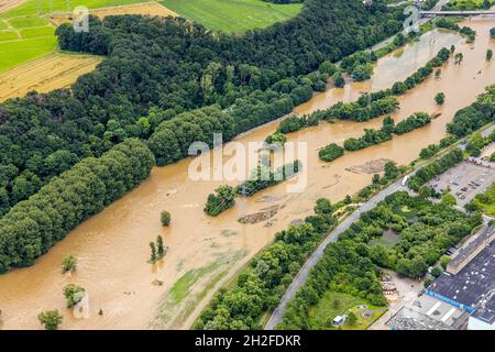 Vue aérienne, inondation de Lenne, A45, pont de Lenne, nouveau pont de Lenne,Vallée de Lenne, Hagen, région de la Ruhr, Rhénanie-du-Nord-Westphalie, Allemagne,DE, Europe, oiseaux-yeux Banque D'Images