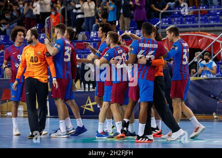 Barcelone, Espagne.21 octobre 2021.Les joueurs du FC Barcelone lors du match de la Ligue des champions de l'EHF entre le FC Barcelone et le PPSG Handball au Palau Blaugrana à Barcelone.(Image de crédit : © David Ramirez/DAX via ZUMA Press Wire) Banque D'Images