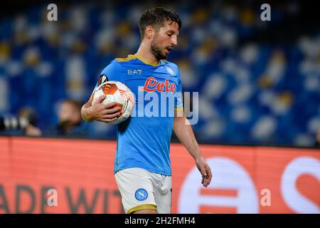 NAPLES, ITALIE - OCTOBRE 21 : Dries Mertens de SSC Napoli pendant le match du groupe C - UEFA Europa League entre SSC Napoli et Legia Warszawa au Stadio Diego Armando Maradona le 21 octobre 2021 à Naples, Italie (photo de Ciro Santangelo/Orange Pictures) Banque D'Images