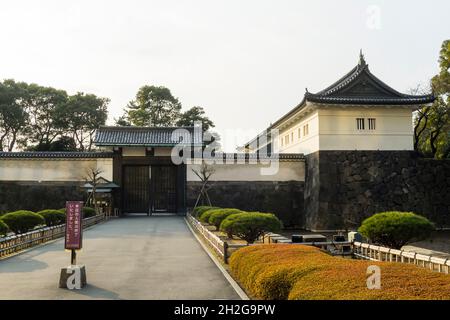 OTE mon Gate et OTE mon Bridge du château d'Edo à Tokyo Banque D'Images