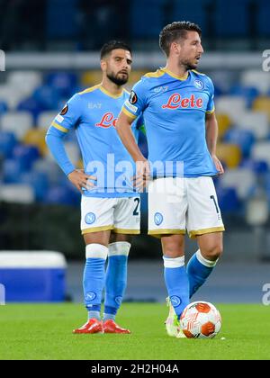 NAPLES, ITALIE - OCTOBRE 21: Dries Mertens de SSC Napoli regarde pendant le match du groupe C - UEFA Europa League entre SSC Napoli et Legia Warszawa au Stadio Diego Armando Maradona le 21 octobre 2021 à Naples, Italie (photo de Ciro Santangelo/Orange Pictures) Banque D'Images