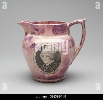 Verseuse, ch.1825. Décoré avec le portrait du scientifique américain, homme politique et éditeur Benjamin Franklin: 'Benj.Franklin L.L.D.F.R.S., né à Boston, Nouvelle-Angleterre, 17 janv. 1706'.Fabriqué à Staffordshire, en Angleterre, pour le marché américain. Banque D'Images