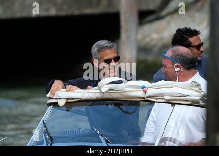 L'acteur George Clooney arrive au 74e Festival du film de Venise à Venise, Italie le 30 août 2017.(MVS) Banque D'Images