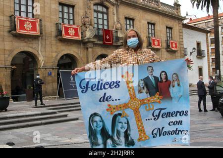 La famille royale espagnole, les rois Felipe VI et Doña Leticia, et les princesses Doña Sofia et infanta Doña Leonor sont arrivés à Oviedo pour assister au concert en l'honneur du maestro Rodrigo.(Photo de Domenico Cippitelli/Pacific Press/Sipa USA) Banque D'Images