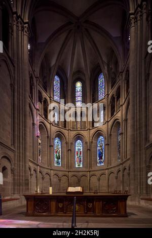 Vitraux de l'abside, cathédrale Saint-Pierre, Genève, Suisse Banque D'Images