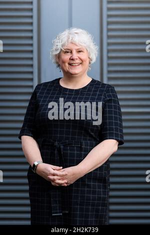 Edinburgh University, Business School, fintech Professeur Wendy Loretto (Pink Foulard) et Professeur Tina Harrison Banque D'Images