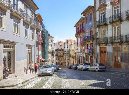 Porto, Portugal - 15 juin 2018 : rue Rua das Taipas. Banque D'Images