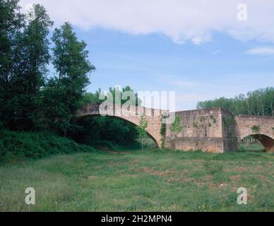 PUENTE ROMANO DE TALAMANCA DEL JARAMA.Emplacement : EXTÉRIEUR.TALAMANCA DEL JARAMA.MADRID.ESPAGNE. Banque D'Images