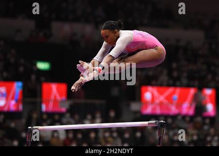 Kitakyushu General Gymnasium, Kitakyushu, Japon, 23 octobre 2021,Rebecca Andrade (BRA) UB pendant 2021 Championnat du monde de gymnastique artistique - finales - Gym crédit: Live Media Publishing Group/Alamy Live News Banque D'Images