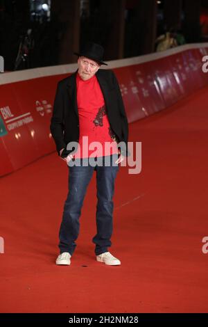 Le réalisateur américain Frank Miller marche le tapis rouge au Festival du cinéma de Rome, en Italie, le 22 octobre 2021.(Photo de Paolo Pizzi/Pacific Press/Sipa USA) Banque D'Images