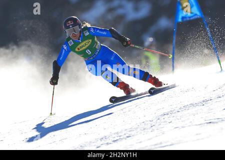 2021 octobre 23, Soelden, Autriche, FIS coupe du monde de ski alpin géant Slalom; Sofia Goggia (ITA) en action Banque D'Images