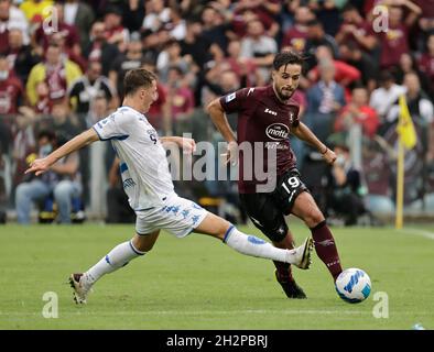 Stade Arechi, Salerno, Italie.23 octobre 2021.Serie A football, Salernitana versus Empoli : Luca Ranieri de Salernitana crédit: Action plus Sports/Alamy Live News Banque D'Images