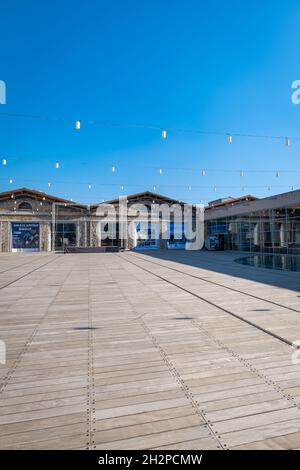 Ankara, Turquie - octobre 2021 : musée CerModern à Ankara, un musée accueille des expositions et événements d'art moderne dans un ancien atelier ferroviaire. Banque D'Images