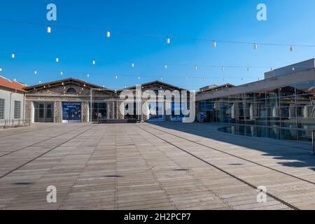 Ankara, Turquie - octobre 2021 : musée CerModern à Ankara, un musée accueille des expositions et événements d'art moderne dans un ancien atelier ferroviaire. Banque D'Images