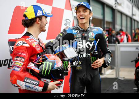 Misano, Italie.23 octobre 2021.Qualification pour le Grand Prix MotoGP Nolan del Made in Italy e dell Emilia Romagna au circuit Misano, 23 octobre 2021 en photo :Italie Pecco Bagnaia et Italie Luca Marini Clasificacion del Gran Premio Nolan del Made in Italy e dell Emilia Romagna en el Circuito de Misano, 23 de Octubre de 2021 POOL/ MotoGP.com/Cordon les images de presse seront à usage éditorial uniquement.Crédit obligatoire: © motogp.com crédit: CORMON PRESSE/Alay Live News Banque D'Images