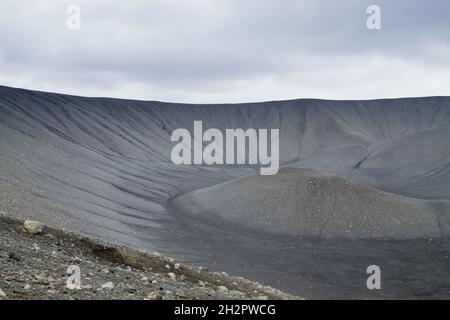 Hverfell volcan Caldera vue d'en haut. Islande Hverfjall, monument Banque D'Images
